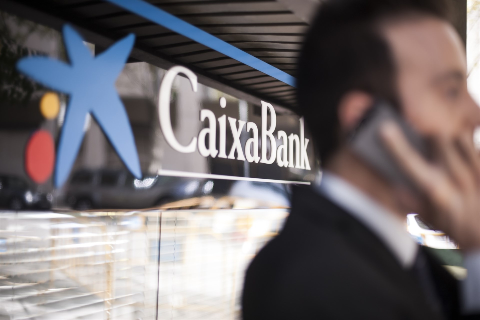 Caixabank 12