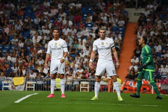 Cristiano Ronaldo y Bale jugando un partido