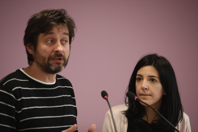 Idoia Villanueva y Rafael Mayoral en la sede de Podemos