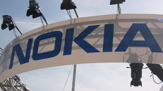 Nokia vuelve a los números rojos por caída de sus ventas