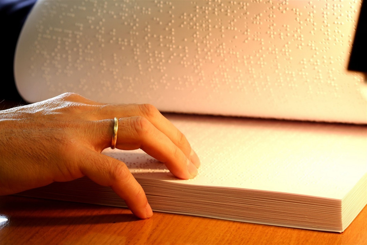 Un libro en Braille