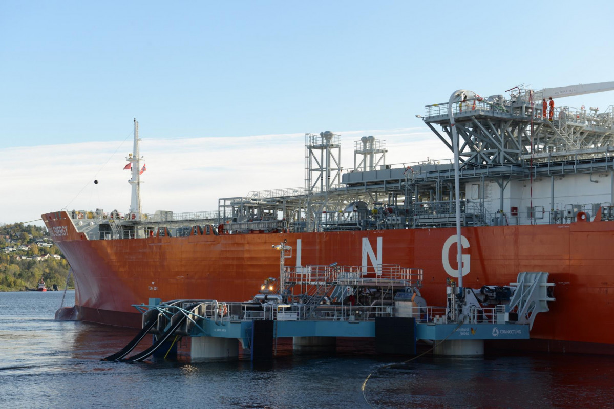 DirectLink LNG, el primer sistema flotante de transferencia de GNL