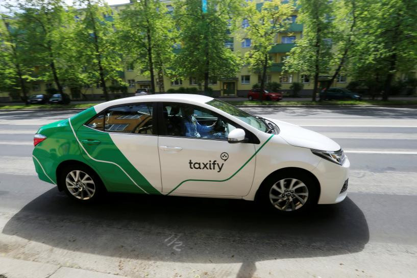 Un coche de Taxify