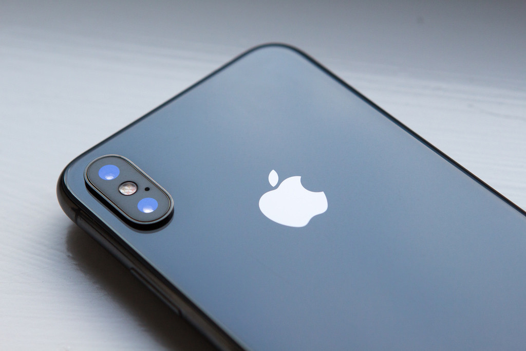 Apple reduce la orden de producción del iPhone X