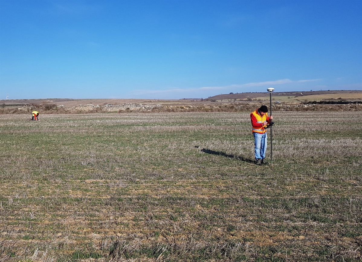 Replanteo para la presa de Almudu00e9var (Huesca)