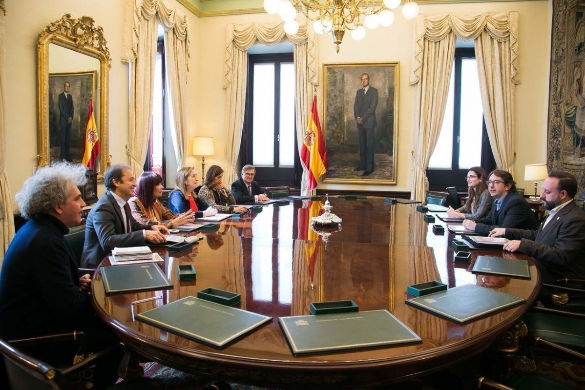 Ciencia en el Parlamento se reune con la Mesa del Congreso