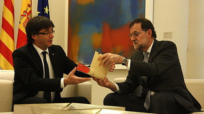Rajoy con Puigdemont en Moncloa