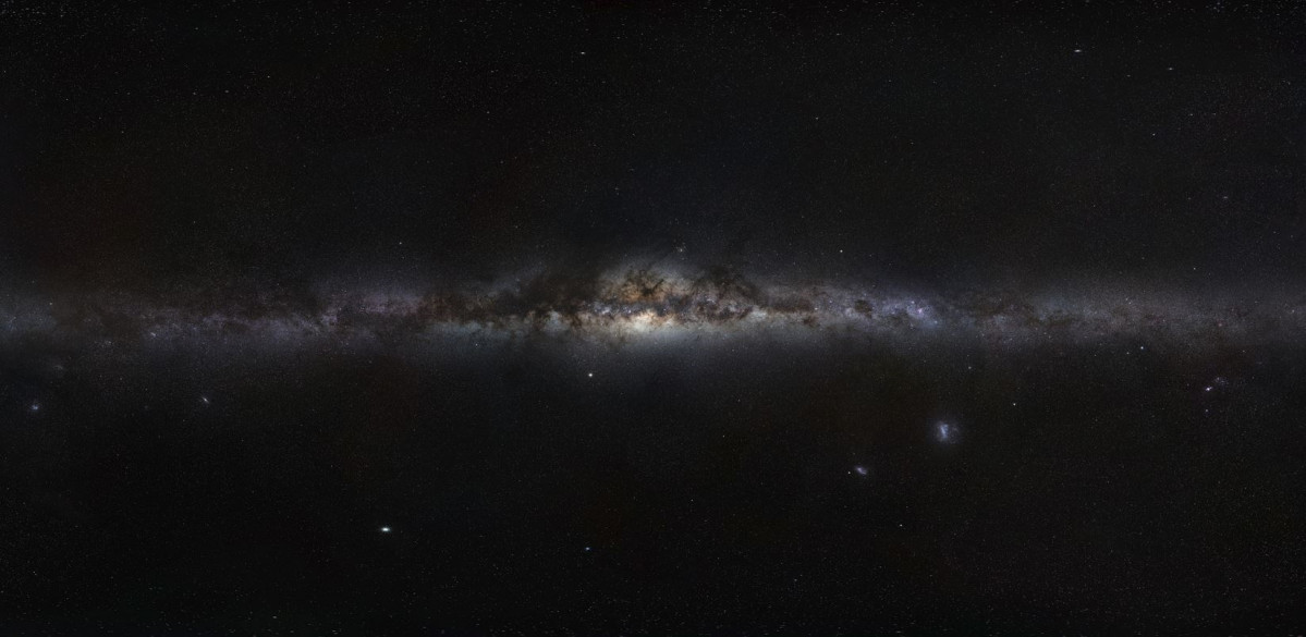 Vía Láctea vista desde la Tierra ESO S. BRUNIER