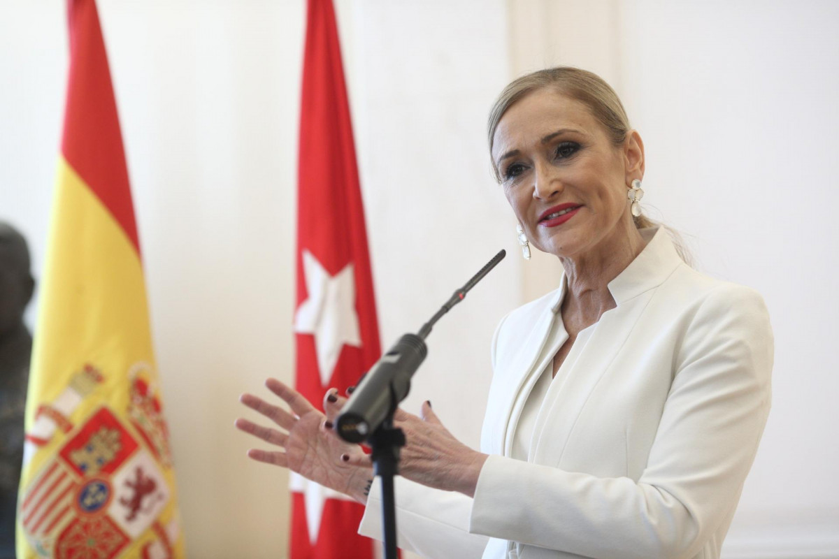 Imagen de archivo de la expresidenta de la Comunidad de Madrid Cristina Cifuentes durante la rueda de prensa en la que anunció su dimisión.
