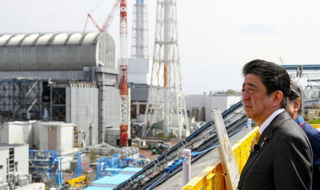 Shinzo Abe en Fukushima