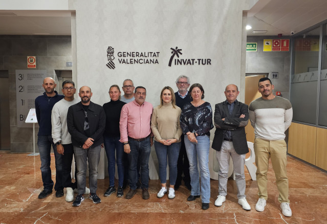 El comité de huelga de las estaciones de ITV ha decidido aplazar los paros y movilizaciones previstos para propiciar el acuerdo de equiparación salarial después de una reunión urgente celebrada esta noche en Benidorm (Alicante).