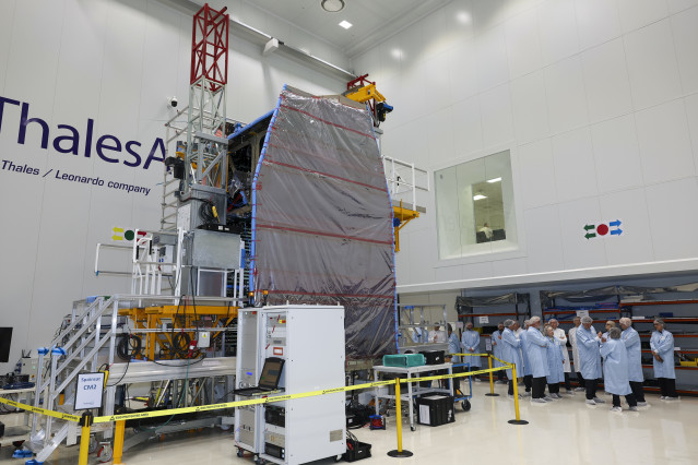El módulo de comunicaciones del satélite SpainSat II en las instalaciones de Thales Alenia Space.