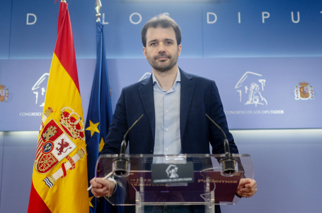 Archivo - El diputado y portavoz adjunto de Podemos, Javier Sánchez Serna,  durante una rueda de prensa, en el Congreso de los Diputados, a 13 de febrero de 2024, en Madrid (España).