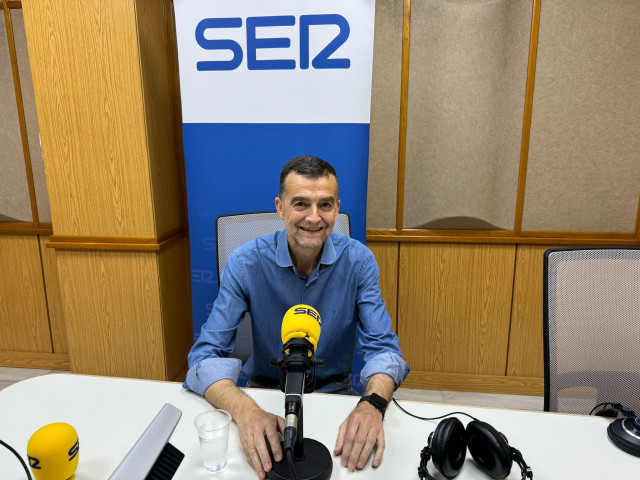 El excoordinador de IU Andalucía Antonio Maíllo, en una entrevista en la Cadena SER Andalucía.