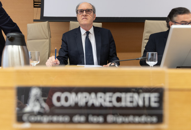 El Defensor del Pueblo, Ángel Gabilondo , ante la Comisión Mixta