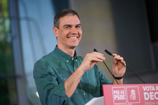El presidente del Gobierno, Pedro Sánchez, en un acto de la campaña vasca