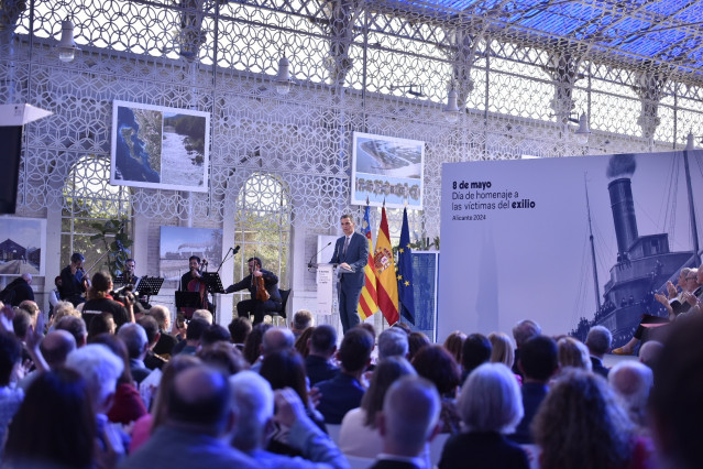 El presidente del Gobierno, Pedro Sánchez, en el acto institucional con motivo del Día de homenaje a las víctimas del exilio, celebrado en Alicante.
