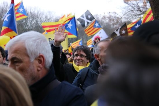 Carles Puigdemont participa en la manifestaciu00f3n de Bruselas