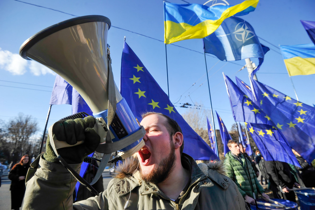 EuropaPress 4268416 22 february 2022 ukraine kiev ukrainian protester shouts slogans on mega