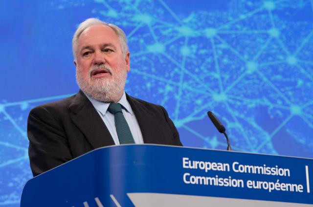 Arias Caete europa