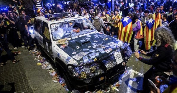 Tumultos ataques guardia civil cataluna