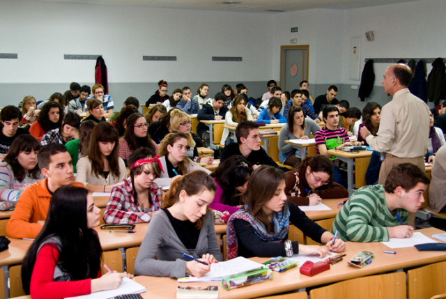 Alumnos en clase