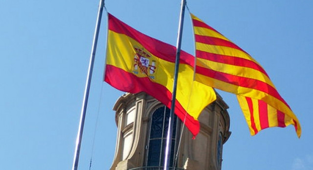 Banderas de España y Cataluña 