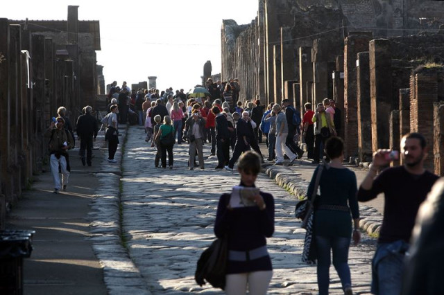 El número de turistas mundial creció un 4% en la primera mitad del año, según la OMT