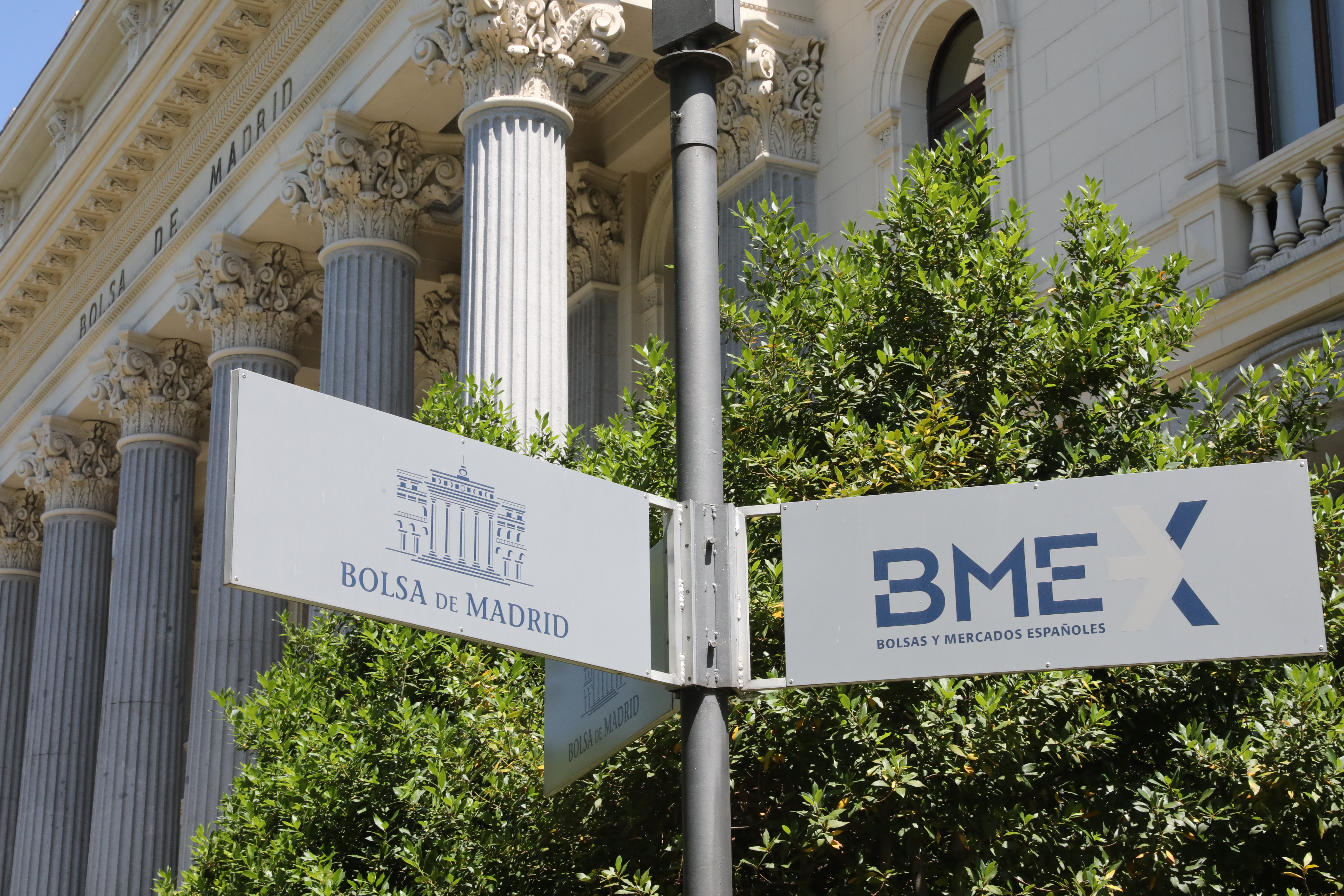 Ibex 35 Stability Amid Rising Oil Prices and Middle East Tension