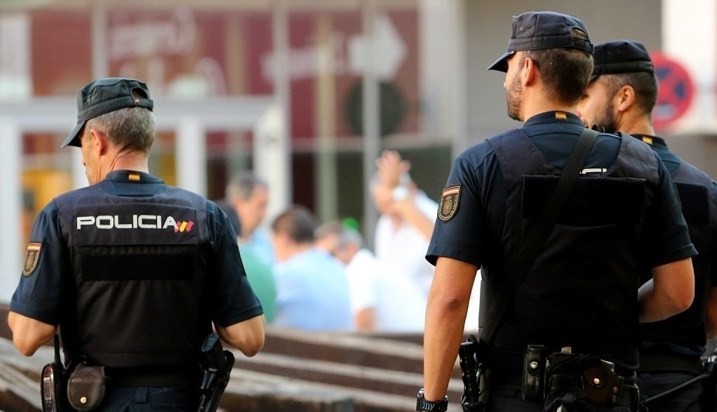 Agentes de la policia nacional