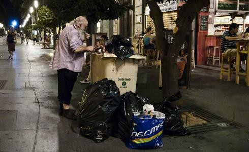 1,8 millones de personas viven en situación de pobreza en Catalunya