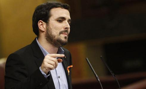 Garzón tilda los "relatos" de Rajoy como "arma de distracción masiva"