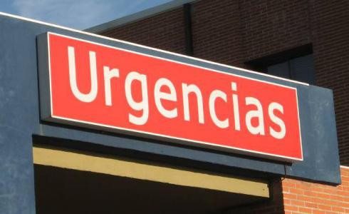 Los pacientes denuncian que en las situaciones de saturación de Urgencias se violan su dignidad y personalidad