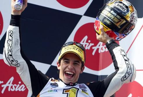 Márquez se convierte en el piloto más joven que gana por segunda vez el título mundial de MotoGP