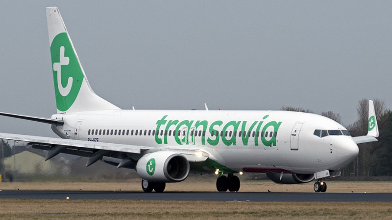 Un aviu00f3n de Transavia