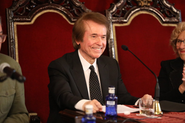 Raphael, en el acto en el que fue nombrado Hijo Adoptivo de Madrid.