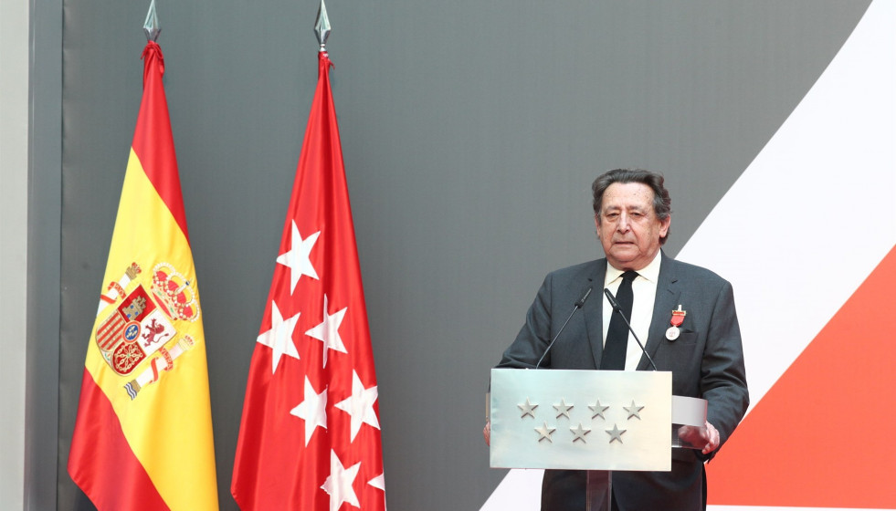 Alfonso Ussía en el Acto de entrega de las Medallas de Oro del 2 de mayo