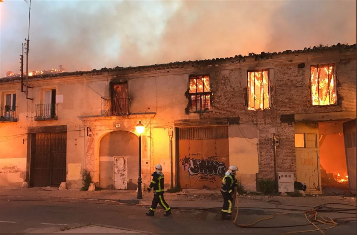 Arde el Palacio de Osuna de Aranjuez