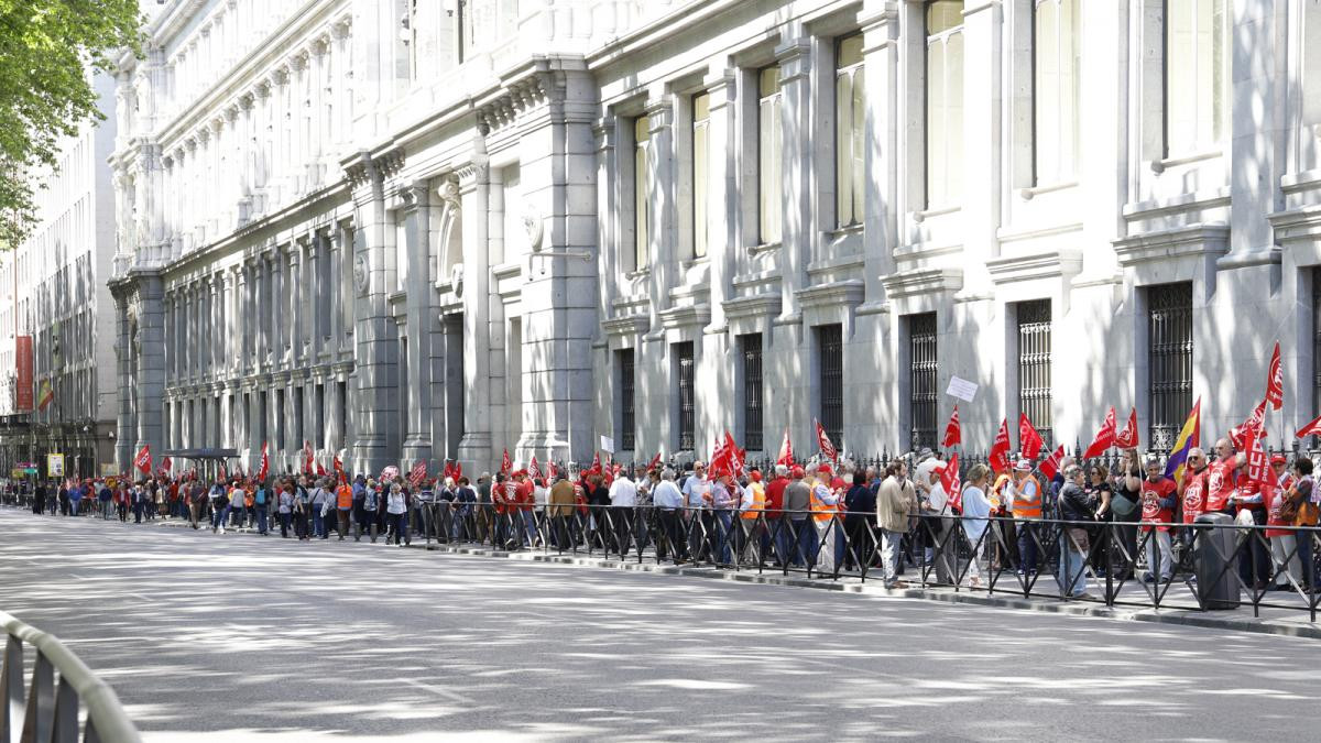 Cadena humana por unas pensiones dignas