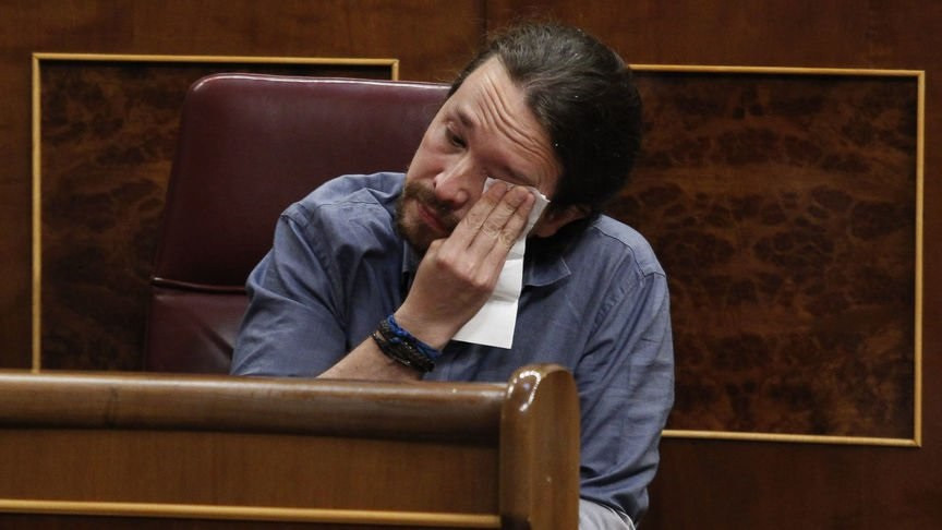 Pablo Iglesias llora