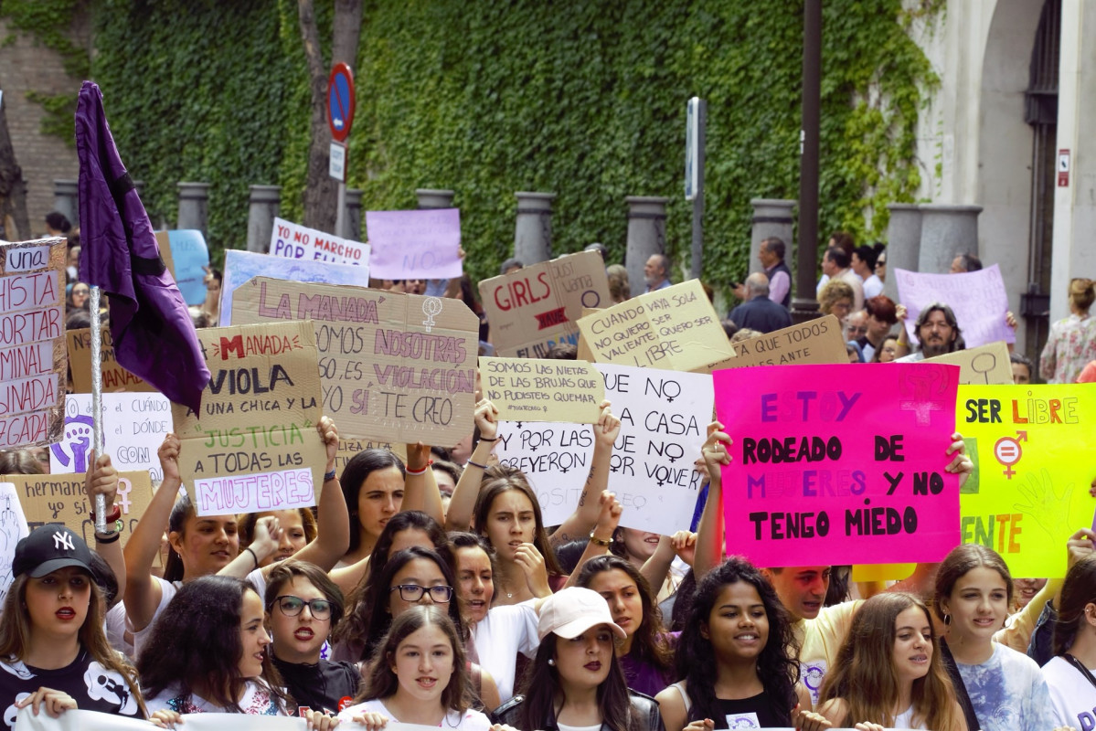 Manifestaciu00f3n en Sevilla contra la sentencia de 'La Manada'