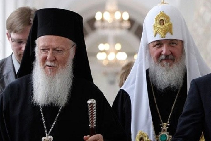 Bartholomew I of Constantinople (left) with the Russian Orthodox leader, Patriarch Kirill