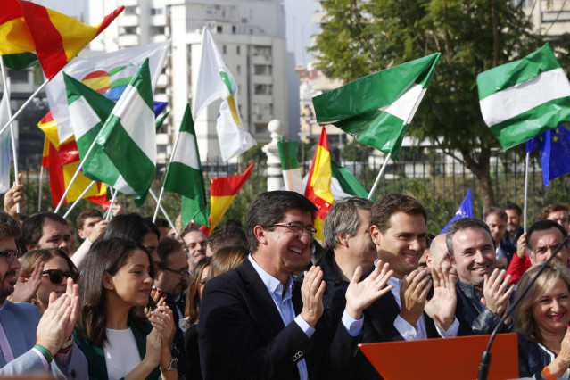 Acto de Ciudadanos en Sevilla, con Albert Rivera, Juan Marín e Inés Arrimadas