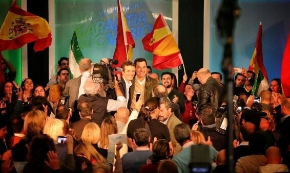 Pablo Casado y Juanma Moreno, en un acto en Algeciras