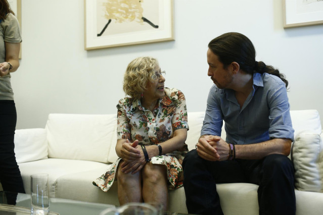 Pablo Iglesias y Manuela Carmena