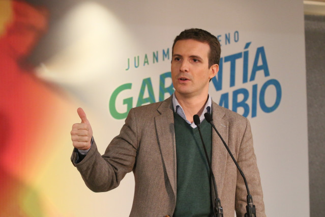Casado, en un acto con mayores en Almería