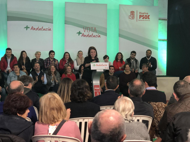 La vicesecretaria general del PSOE, Adriana Lastra, en Cartaya.