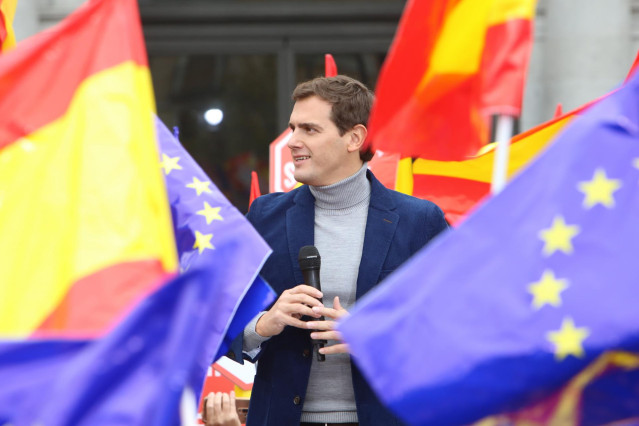 El presidente de Ciudadanos, Albert Rivera, y el exfiscal de la Audiencia Nacion