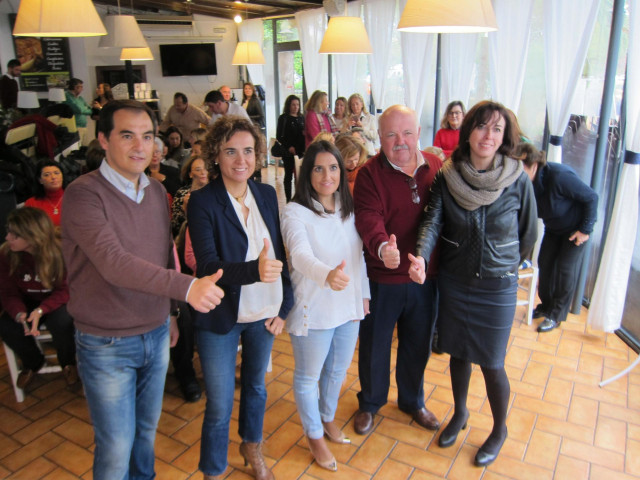 (Desde Izda.) Nieto, Montserrat Y Jurado Con Otros Dirigentes Del PP Cordobés