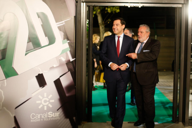 Llegada de candidatos al debate de Canal Sur.